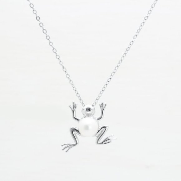 Natural Pearl Frog Necklace - Picture 2 of 3